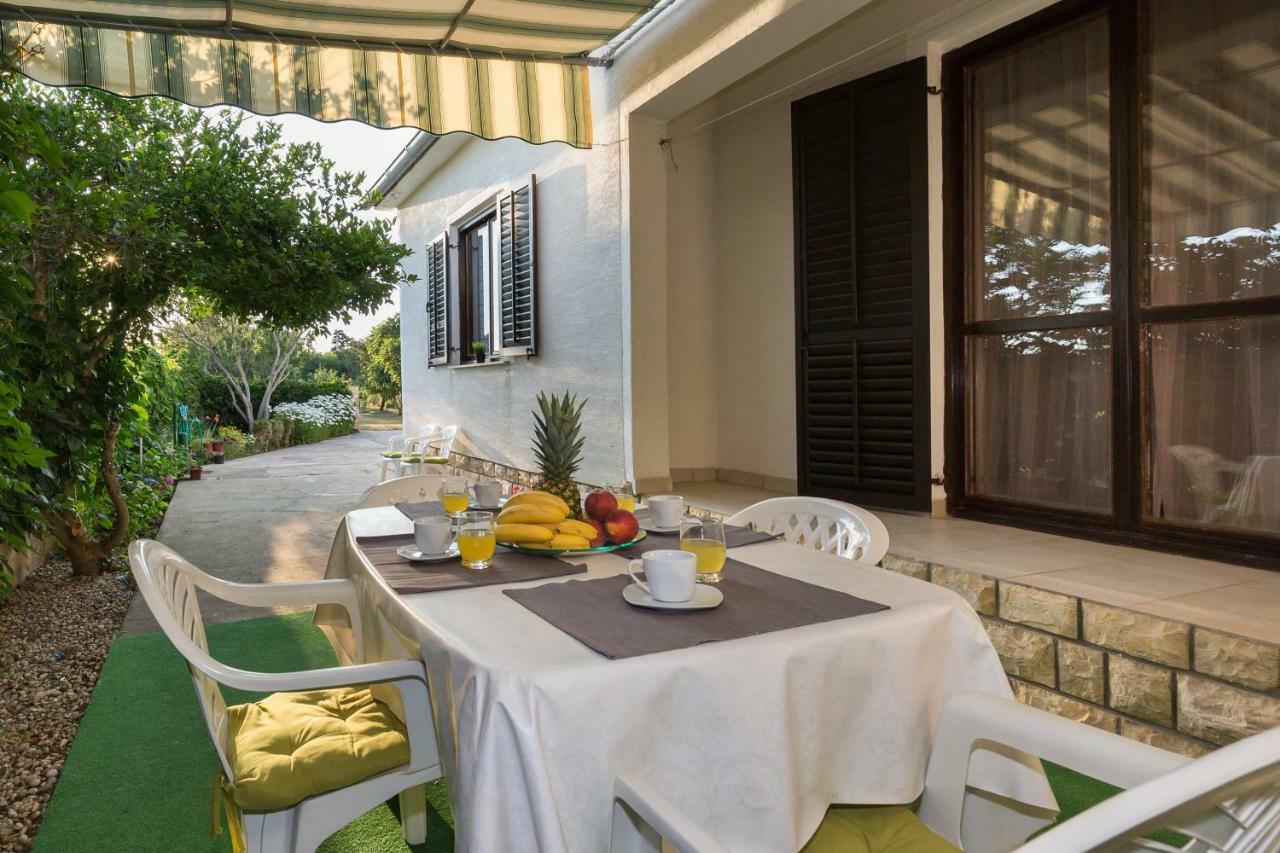 Cozy Apartment Josipa Privlaka  Ngoại thất bức ảnh
