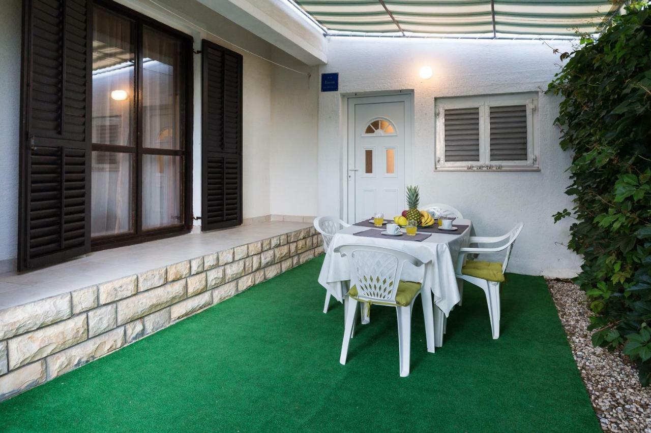 Cozy Apartment Josipa Privlaka  Ngoại thất bức ảnh