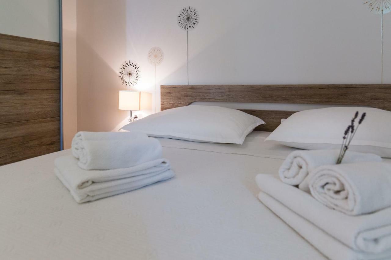 Cozy Apartment Josipa Privlaka  Ngoại thất bức ảnh